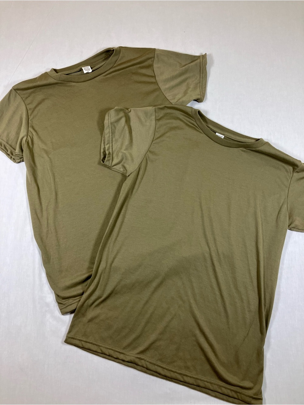 US Military Issued Men's Crew Neck T-Shirt in Olive Green